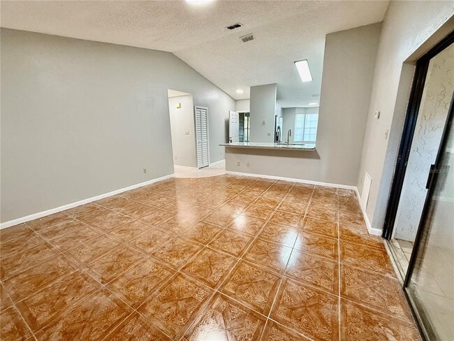 Foto del edificio - 5490 Britan Dr