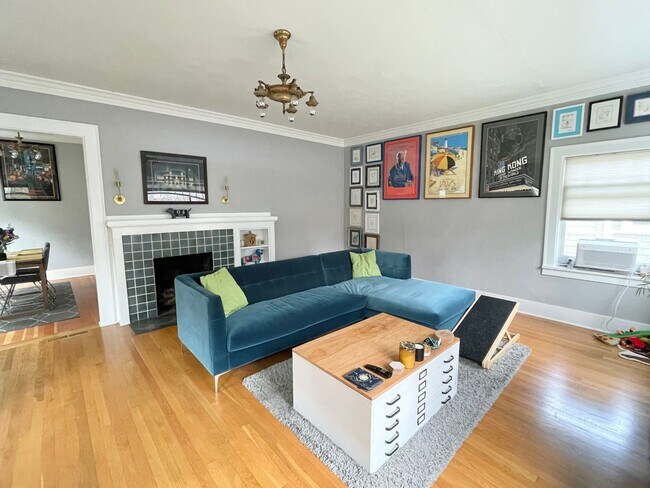 Building Photo - Lovely Bryant Craftsman