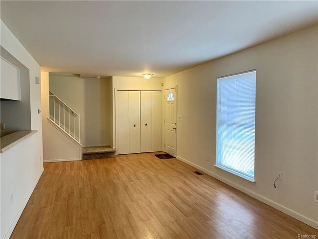 Building Photo - 35353 Tall Oaks Dr
