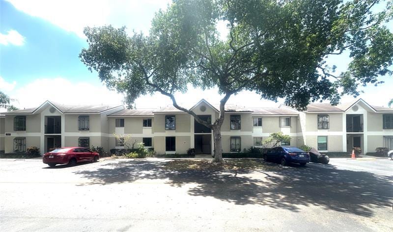 Foto principal - 717 Gardens Dr