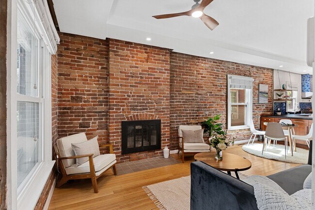 Foto del edificio - Available NOW! 3 Bedroom 1 Bath Home in Denver!