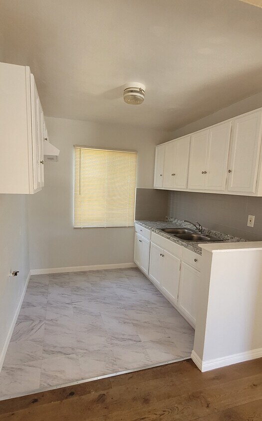 Foto del edificio - 155 E 97th St