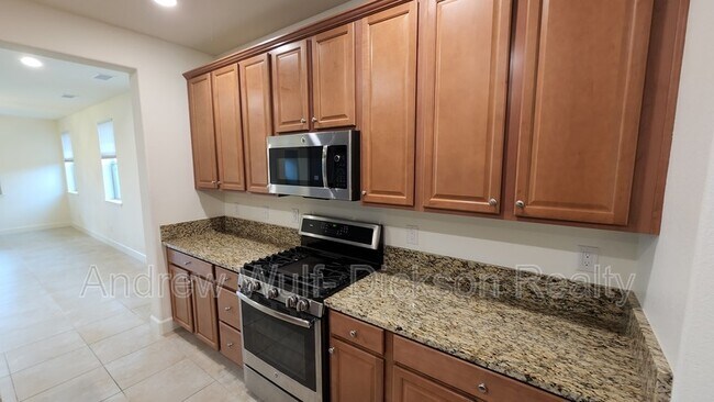 Building Photo - 1490 Heavenly View Trail