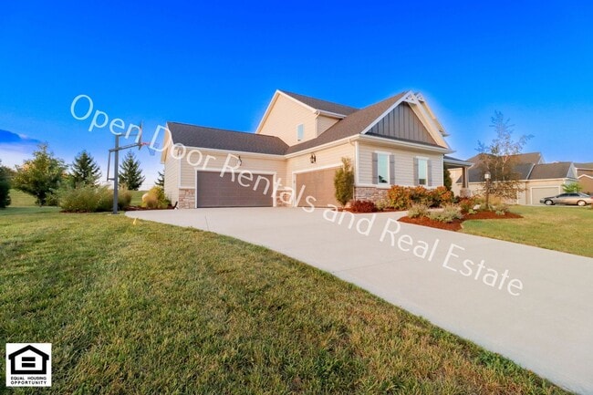 Building Photo - Coming soon! 50% off first months rent** W...