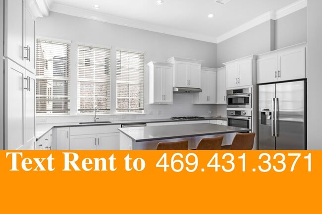 Photo - 633 Dalton Ln House