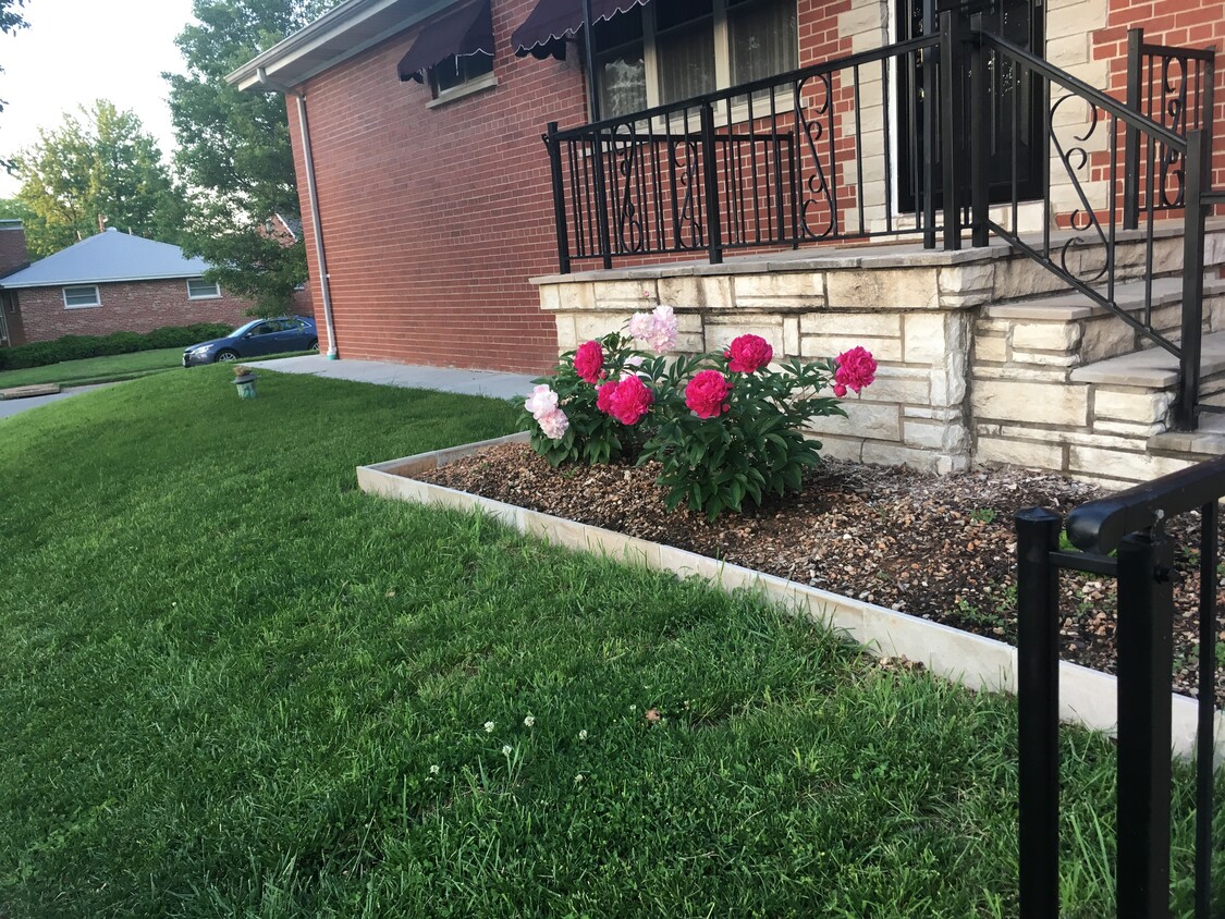 Primary Photo - 3700 January Ave