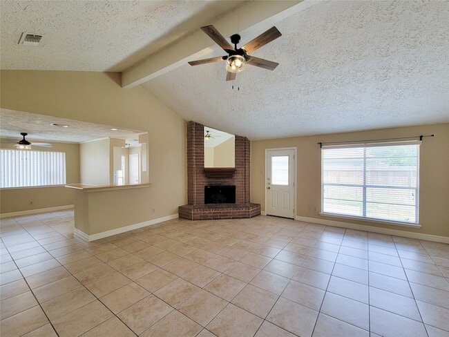 Building Photo - 3415 Wingdale Ct