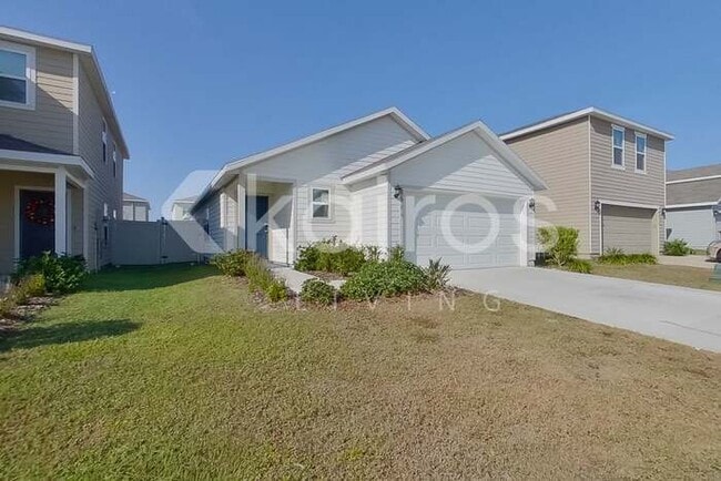 Building Photo - 8684 SW 44th Ct