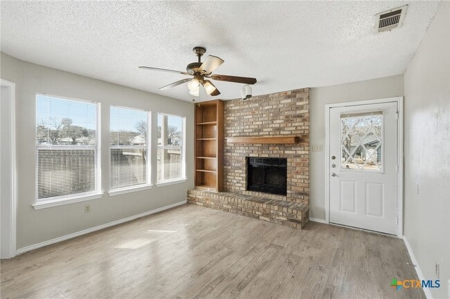 Foto del edificio - 409 Rawhide Loop