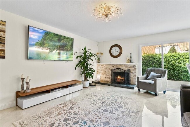 Foto del edificio - 196 S Donna Ct