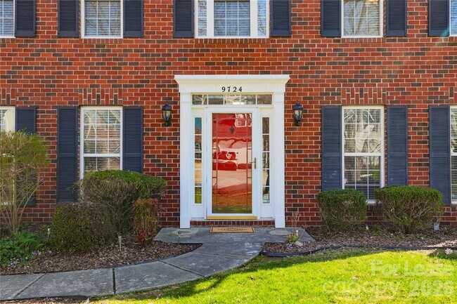 Foto del edificio - 9724 Steele Meadow Rd