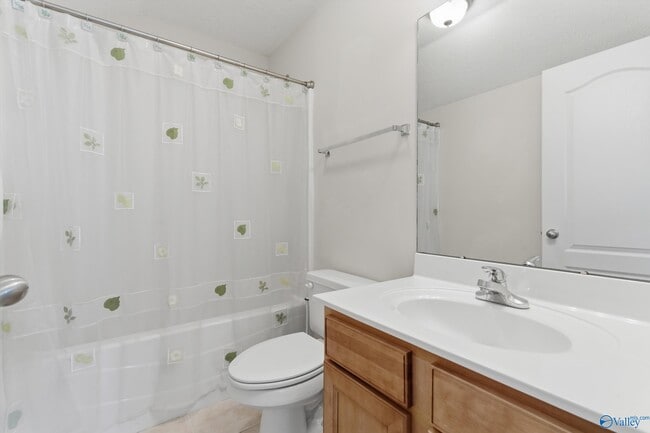 Building Photo - 438 Shamrock Dr