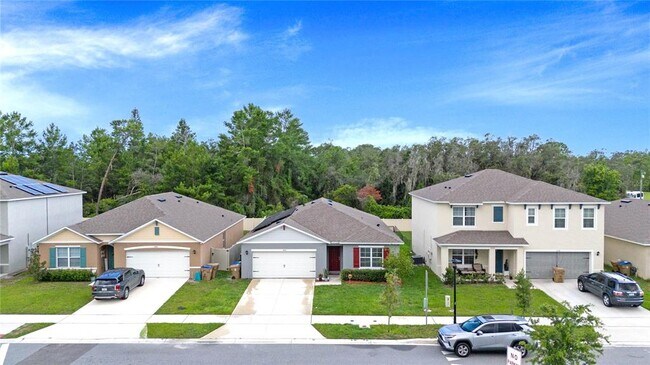 Foto del edificio - 5402 Pine Lilly Dr