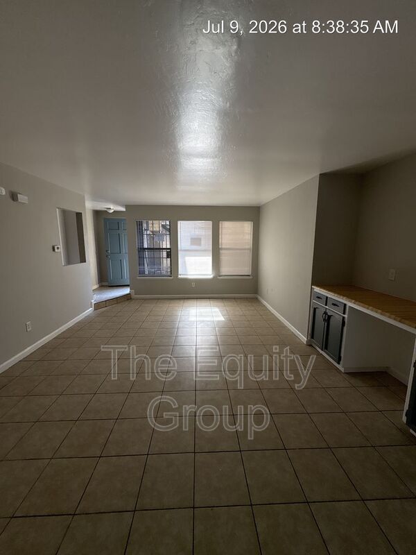 Foto del edificio - 1323 S Court St