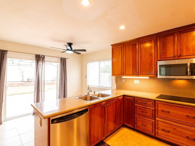 Building Photo - 4 Bedroom Single Family Home in El Cajon