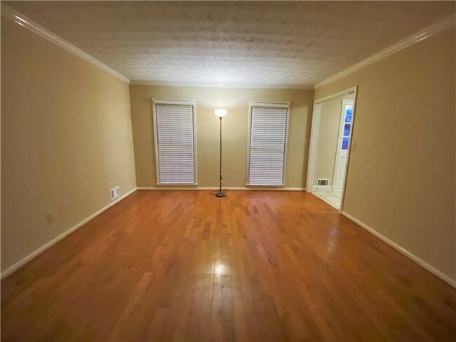 Building Photo - 5216 Willow Point Pkwy