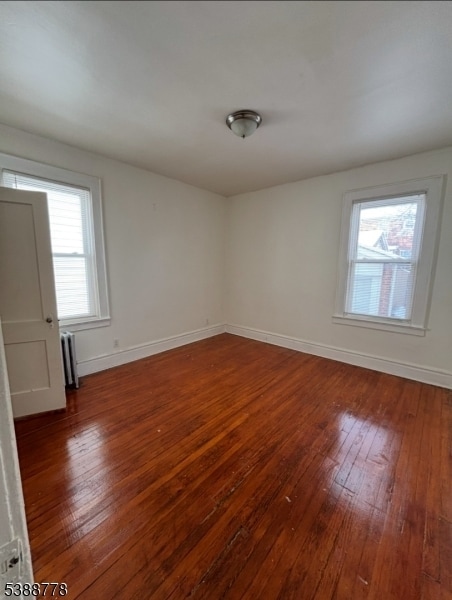 Foto del edificio - 129 Grumman Ave