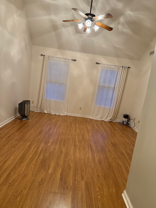 Building Photo - 1637 20th Avenue Ct NE