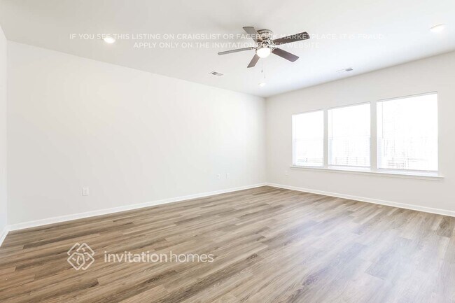 Foto del edificio - 3996 Zepelin Wy