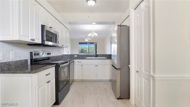 Building Photo - 8600 Cedar Hammock Cir