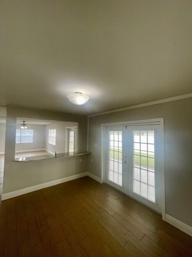 Building Photo - 1111 Galahad Dr