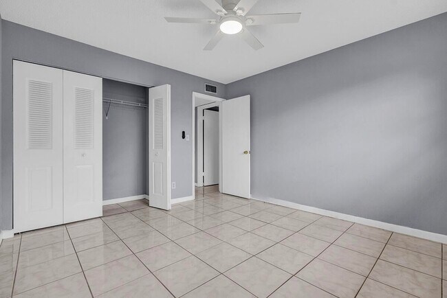 Foto del edificio - 340 NW 19th St