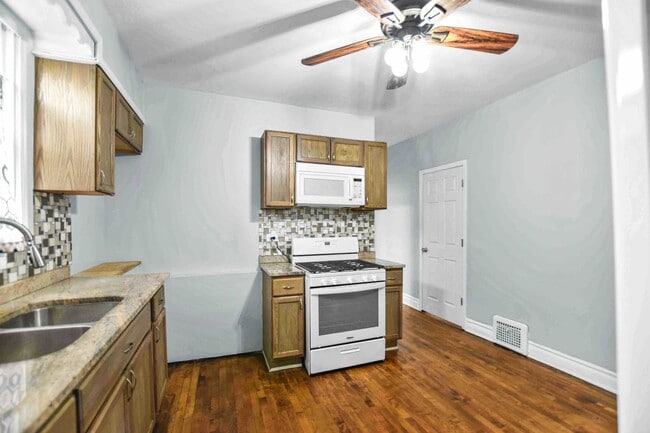 Foto del edificio - 1302 S 61st Ave