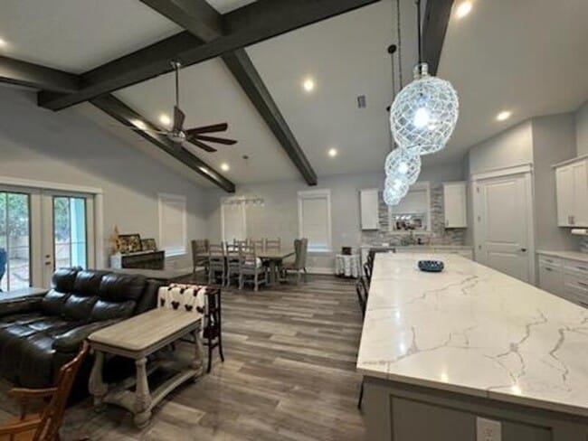 Building Photo - 104 Second Avenue Southwest