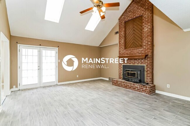 Building Photo - 4 Bedroom Pet-Friendly Home in CORDOVA, TN...