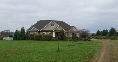 Building Photo - 12850 Hill Rd