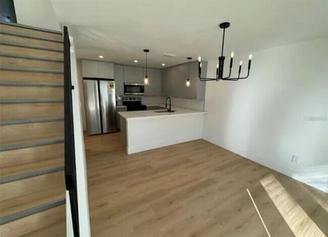 Foto del edificio - 640 Macduff Ln