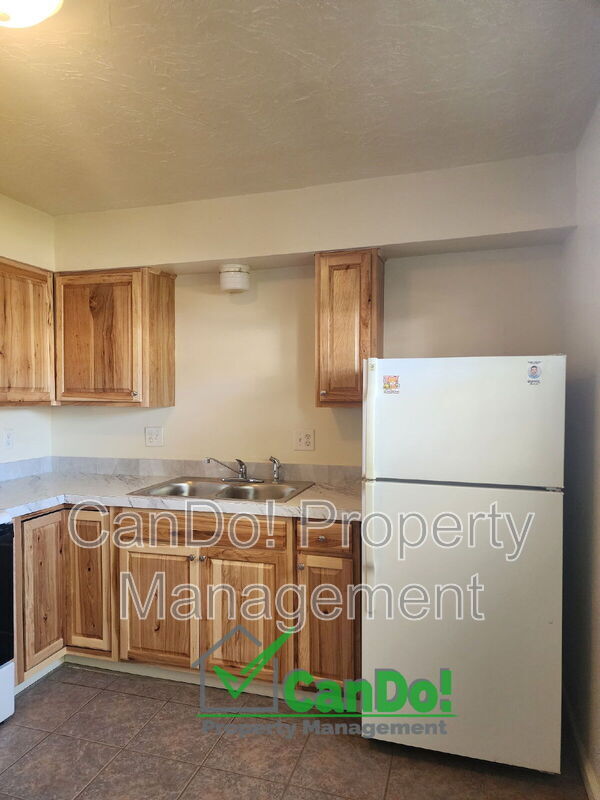 Foto del edificio - 260 Carol Dr