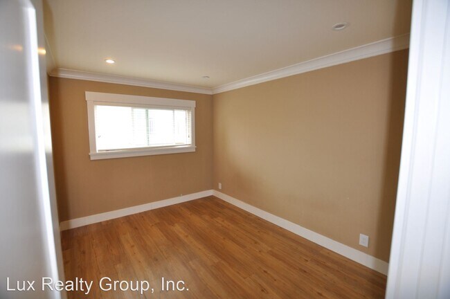 Building Photo - 149 Santa Helena Ave