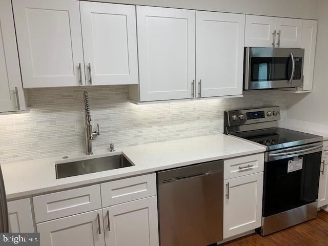 Foto principal - 15100 Interlachen Dr