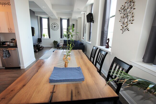 Foto del edificio - 4502 Ditmars Blvd