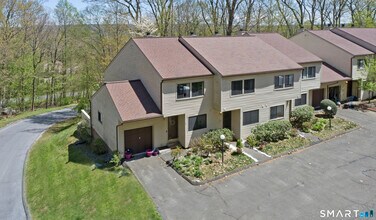 Building Photo - 46 Idlewood