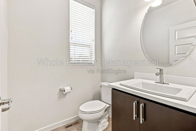 Building Photo - 9004 E 49th Pl