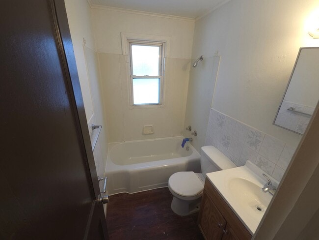 Building Photo - A Little House with Big Heart - SECTION 8 FRIENDLY