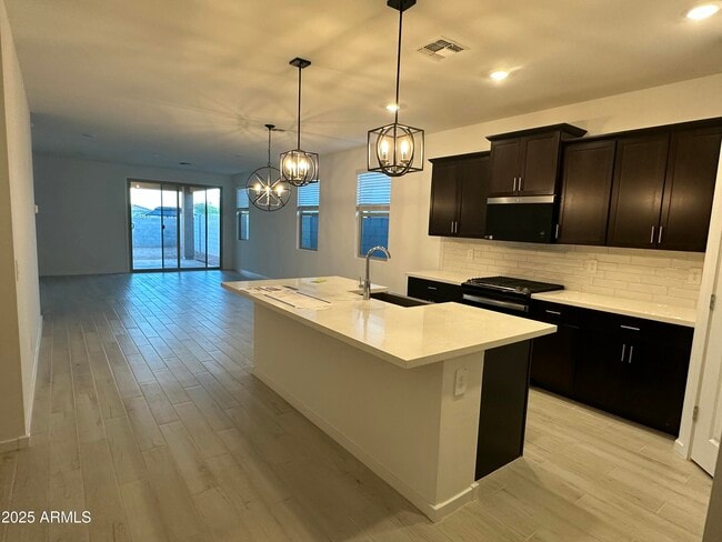 Foto del edificio - 15881 W Gray Fox Trl