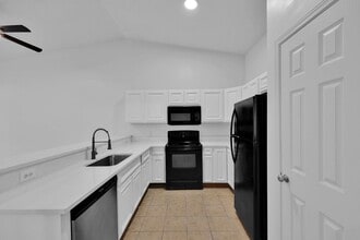 Building Photo - 8301 Homeport Ct