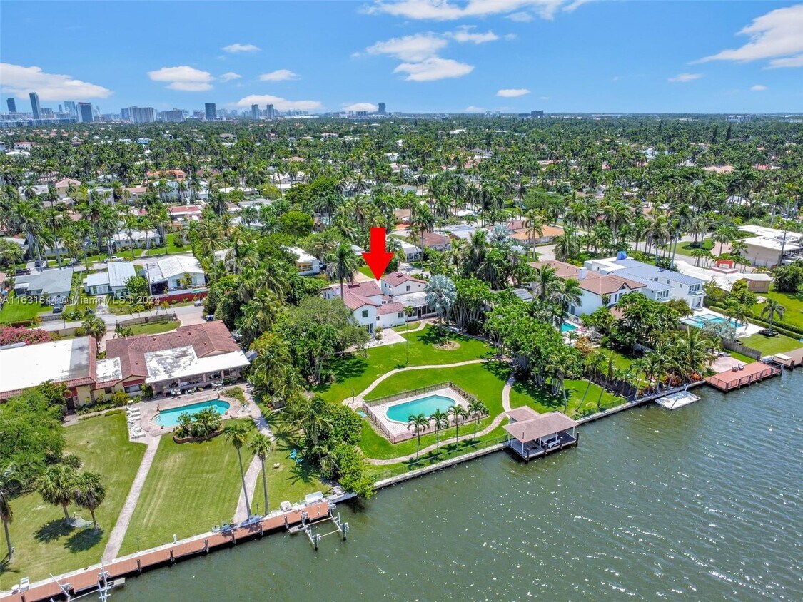 Foto principal - 933 S North Lake Dr