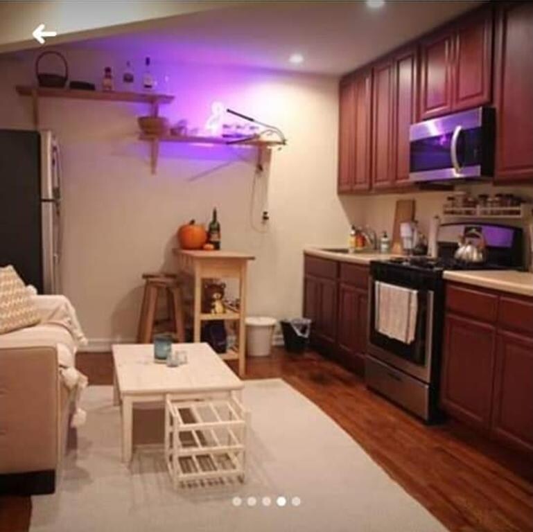 Primary Photo - 1252 Myrtle Ave