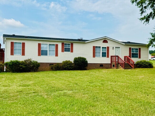 Foto del edificio - Convenient Countryside Living - Henderson NC