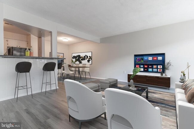 Building Photo - 7557 Belle Grae Dr