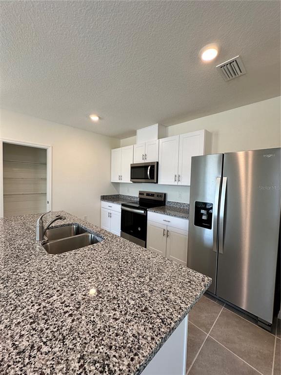 Foto del edificio - 1767 McCoy Ln