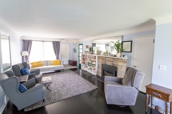 Foto del edificio - 4212 Washburn Ave S
