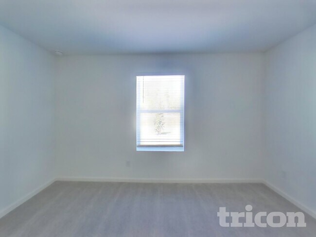 Foto del edificio - 7843 Greatford Wy