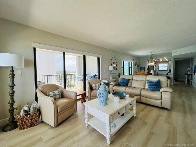 Foto del edificio - 9400 S Ocean Dr