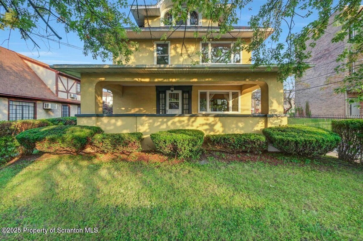 Foto principal - 1900 N Washington Ave