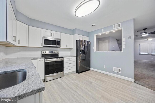 Foto del edificio - 4205 W 5th St